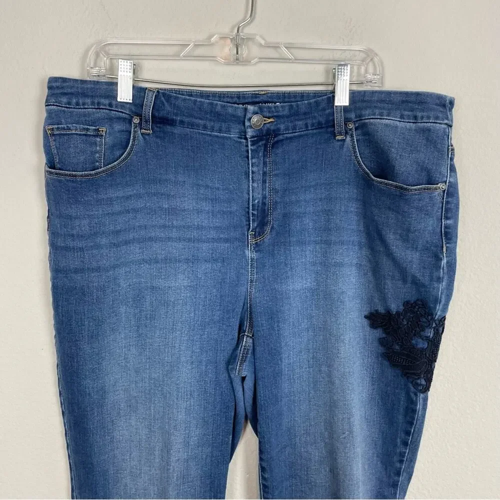 Chico's Blue Denim Floral & Patch  Embellished Ankle Jeans 3 - Picture 10 of 10